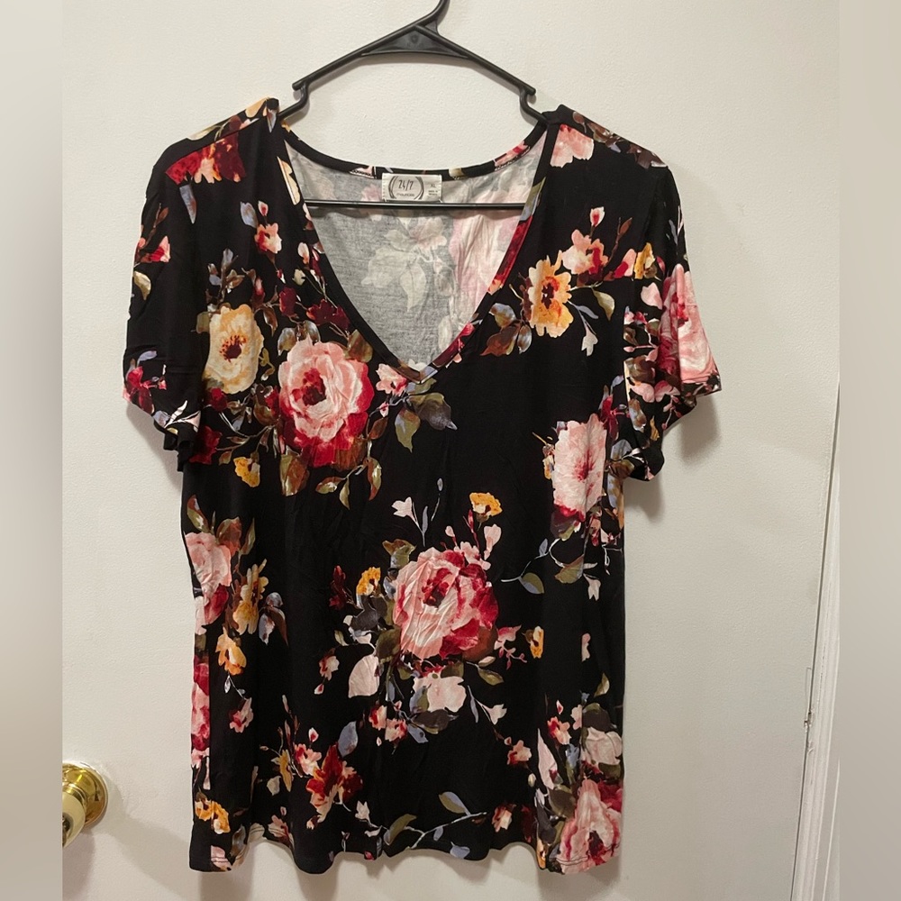Maurice’s XL black t shirt, red and yellow flowers